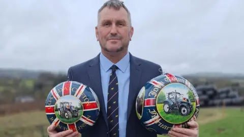 Supplied John Tomlinson with the ball he will turn up and the one he goaled in 1995