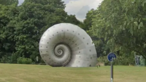 Google Maps Chesterfield mollusc 