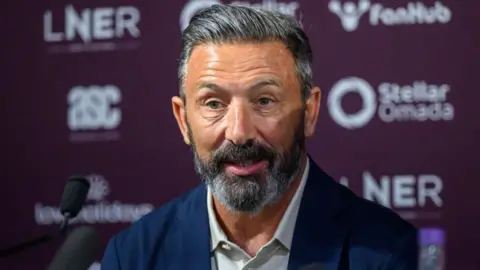 Hearts head coach Derek McInnes