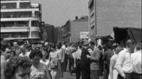 Crowds of shoppers at Petticoat Lane Market