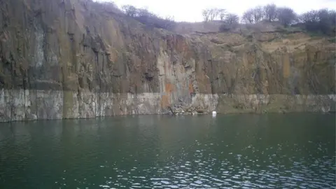 Thomas Stenhouse / Geograph Prestonhill Quarry in Inverkeithing, Fife