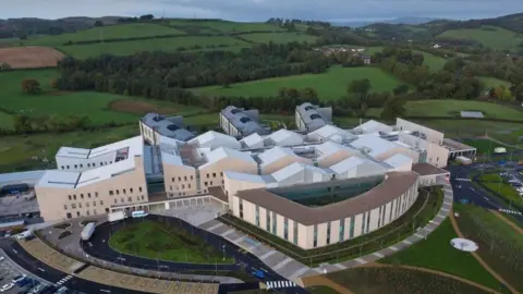 NBBJ/Paul McMullin New hospital