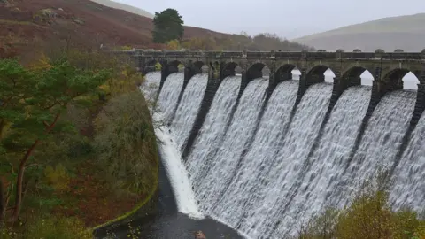 Geograph/Nigel Brown Craig Goch dam