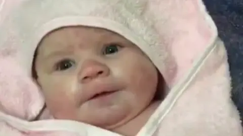 Sadie Hammill-Girling Cleo Ellis-Girling