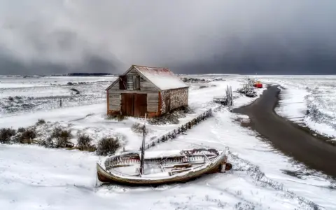 Gary Pearson Beast from the east wraps Thornham Staithe in snow