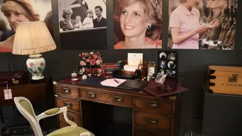 princess diana's dresser Princess Diana Dresser