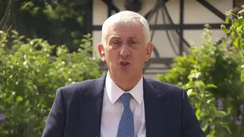 Lindsay Hoyle