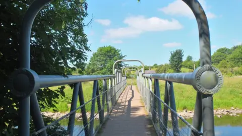 Jim Barton Lost bridge