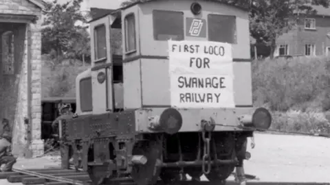 Andrew PM Wright Swanage Railway ran its first diesel train over a few hundred yards of track in 1979