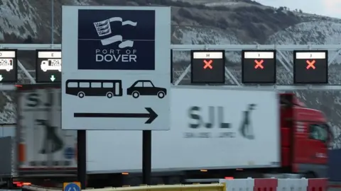 AFP Goods lorry at Dover docks, 19 Mar 18