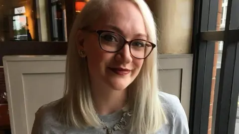 Rebecca Wojturska Rebecca Wojturska