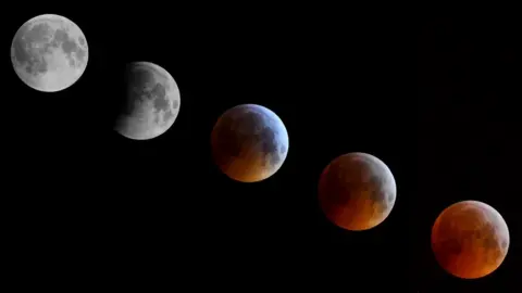 Jeff Overs 21 January Lunar eclipse