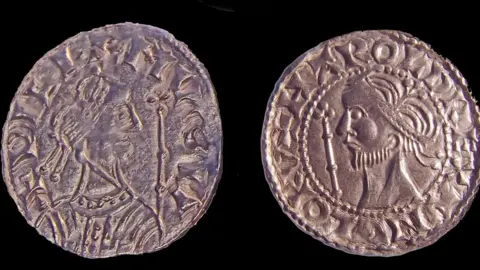 Pippa Pearce William and Harold (r) coins