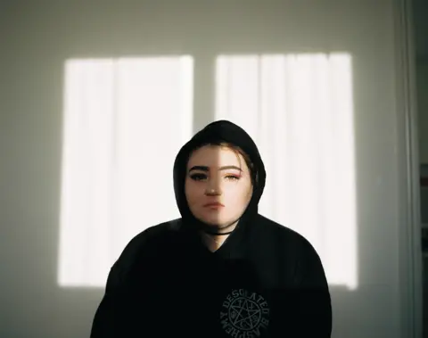 Kirsty Mackay girl with shadow