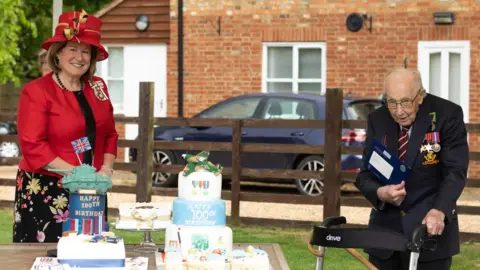 Lord-Lieutenant's Office Helen Nellis and Capt Sir Tom Moore