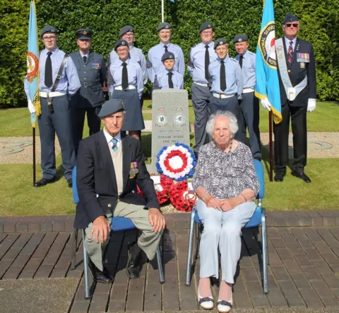 RAF ELSHAM WOLDS Association ATC cadets and two veterans of World War Two