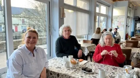 Group sitting at the chatty table
