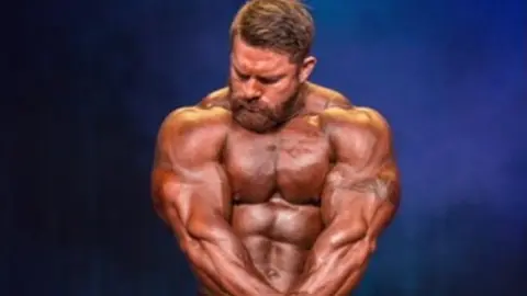 Instagram/ Flex_Lewis Flex Lewis