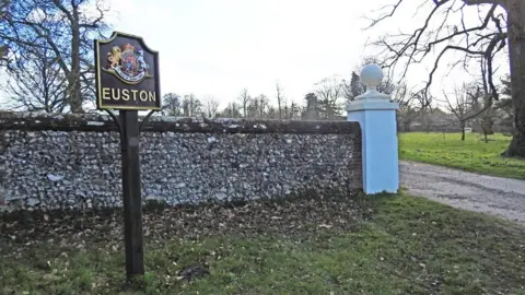 Adrian S Pye/Geograph The Euston village sign