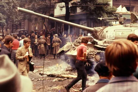 Keystone-France/Getty Images The Red Army and the troops of four other member countries of the Warsaw Pact (Hungary, Poland, Bulgaria and East Germany) invade Czechoslovakia, 21 August 1968