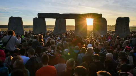 PA Sunrise at Stonehenge