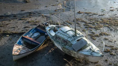 Ray Hobbs Llangwm boats