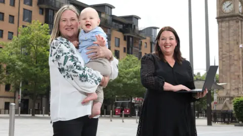 FSB Roseann Kelly and Tina McKenzie with baby Darragh Quinn