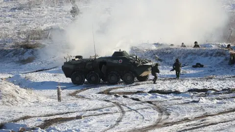 Getty Images Belarusian and Russian forces take part in joint military exercises