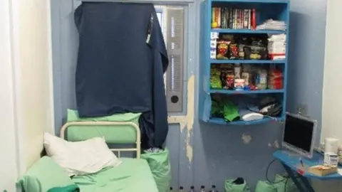 HMI Prisons Cell in HMYOI Wetherby