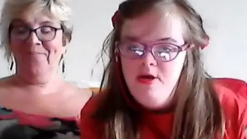 BBC Liz Crowter (l) and her daughter Heidi Carter