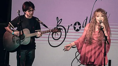 Broghan Showell Broghan Showell