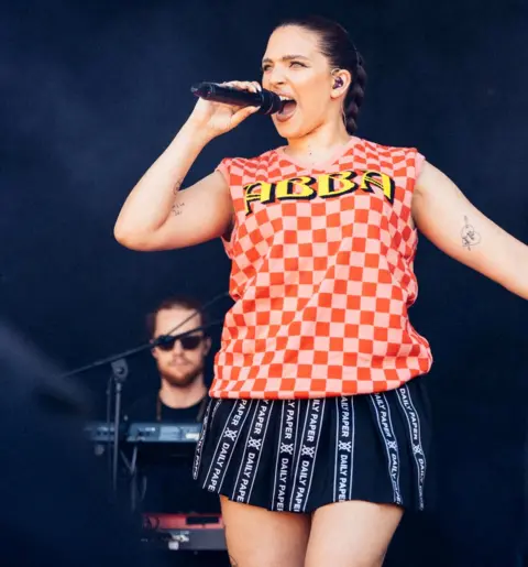 Michael Hunter Mae Muller