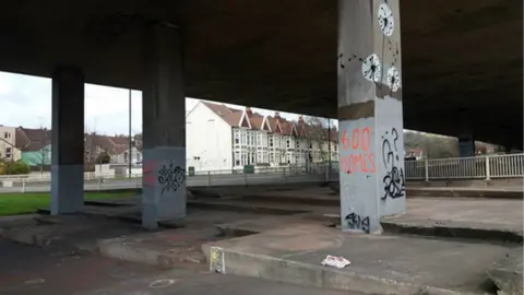 NATIONAL HIGHWAYS Image of the Eastville viadusct. Graffiti can be seen.