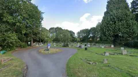 A google maps image of Mays Lane cemetery in Wokingham 