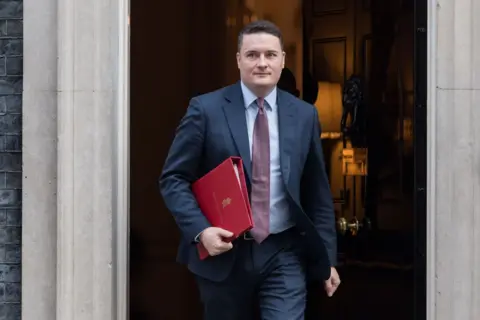 Wiktor Szymanowicz/Anadolu via Getty Images Secretary of State for Health and Social Care Wes Streeting leaves 10 Downing Street aft  attending the play   Cabinet gathering  successful  London, United Kingdom connected  March 04, 2025