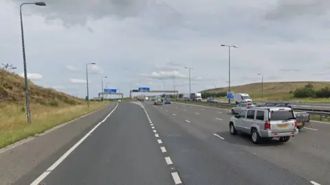 The eastbound M62