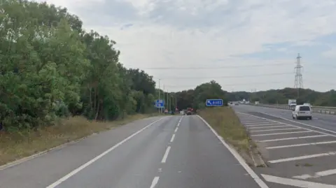 Google Maps A Google Maps image of the Stevenage slip road at Junction 8 on the A1 motorway. 