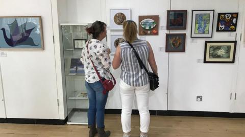 Call for art to celebrate town