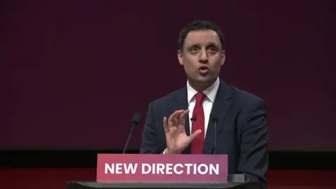 Anas Sarwar told his party conference that he would end the growing bureaucracy in the NHS.