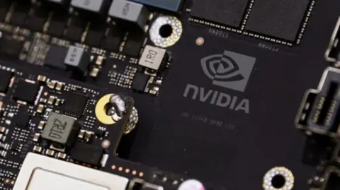 Getty Images Chip Blackwell Nvidia pada papan sirkuit