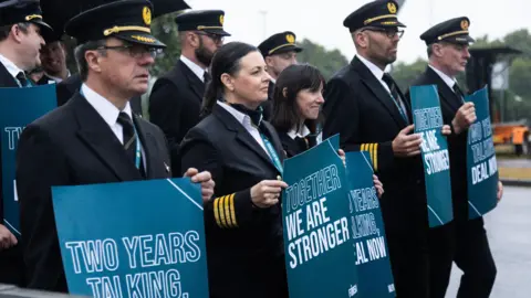 PA/Evan Treacy Aer Lingus pilots picketed Dublin Airport during Saturday's strike