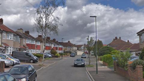 StreetView image of Kent Avenue in Welling, Bexley