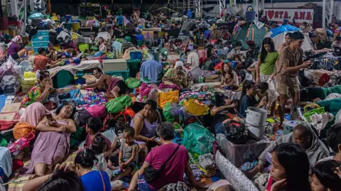 Getty Images An evacuation site in San Mateo, Philippines