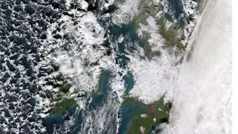 NEODAAS/University of Dundee A satellite weather image of the UK