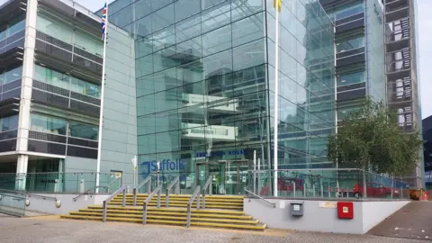 Jason Noble/LDRS Endeavour House, Suffolk County Council