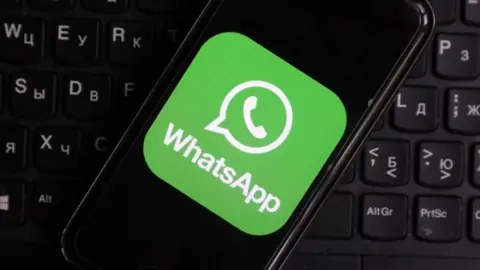 Getty Images WhatsApp logo