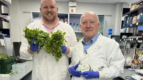 BBC Dr Kyle Stewart with Prof Paul Winyard