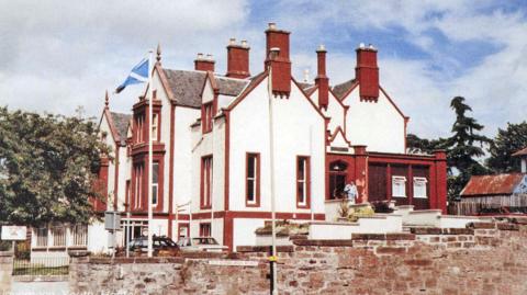 Viewhill House youth hostel, 1980s