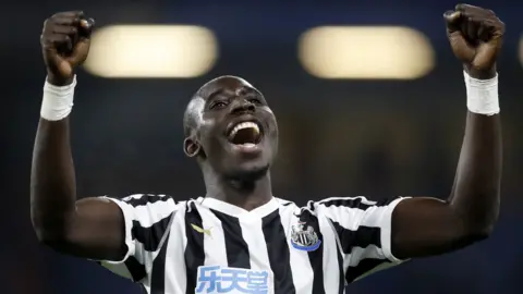 Mohamed Diame celebrates Newcastle's win