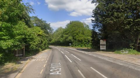 Image of the A3102 in Tockenham Wick, Wiltshire